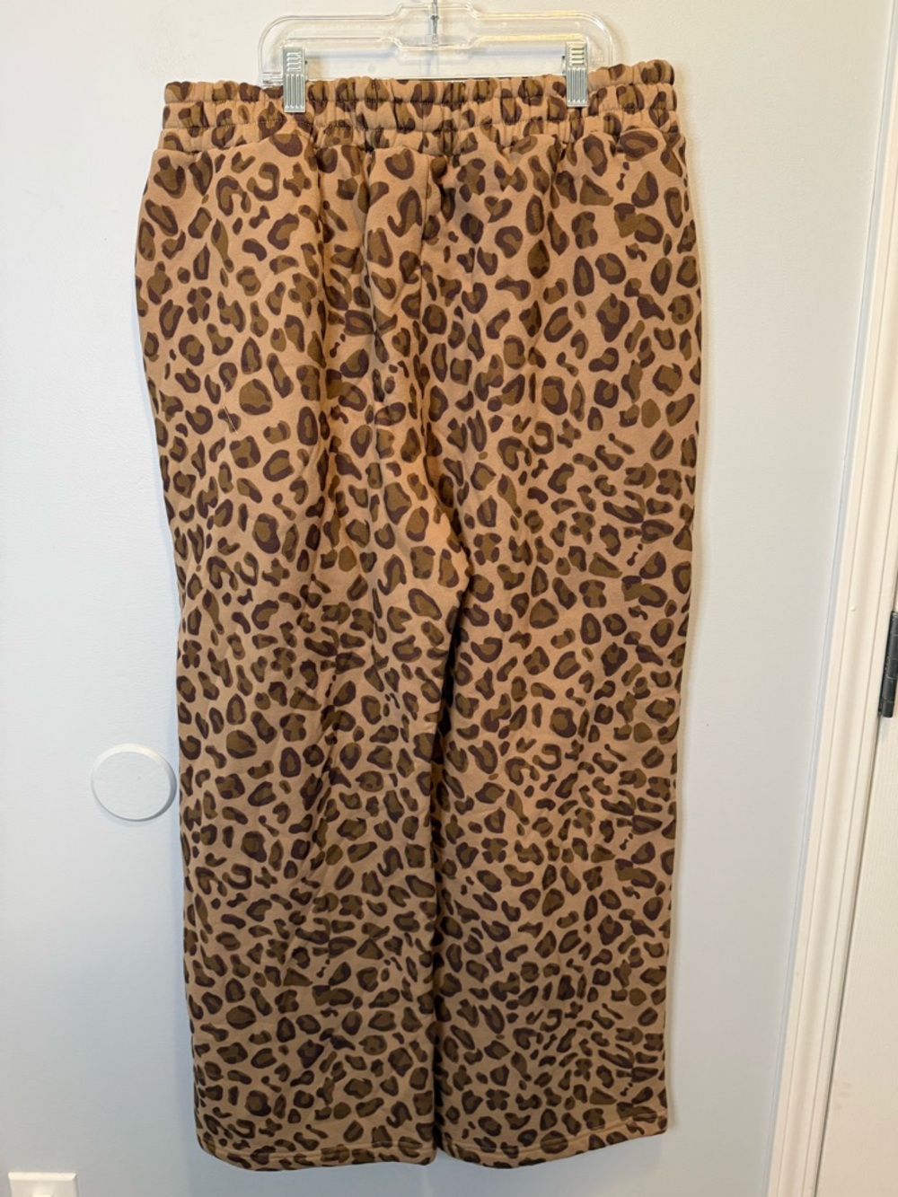 Comfrt Signature Leopard Print Fleece Lounge Pants XL - Picture 2 of 6